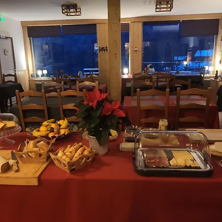 Les Chemins Du Léman Hotel 3*
