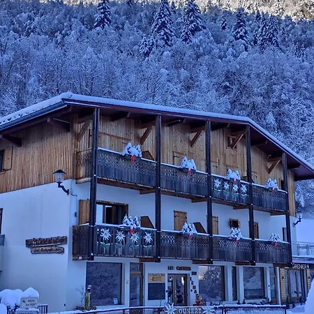 Hotel Les Chemins Du Leman Novel