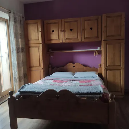 Les Chemins Du Leman Hotel Novel