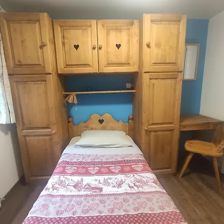 Hotel Les Chemins Du Leman Novel